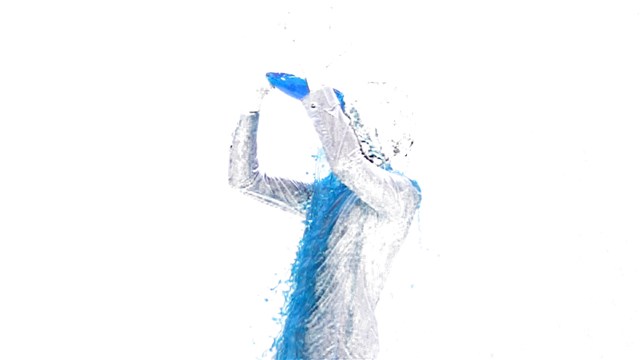 水