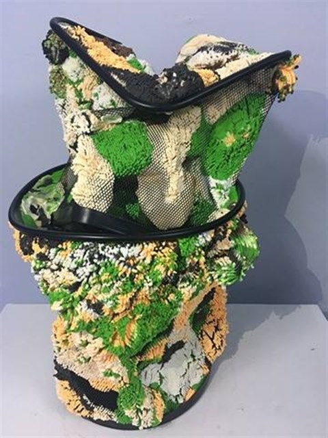 Uncanny Simulation Material