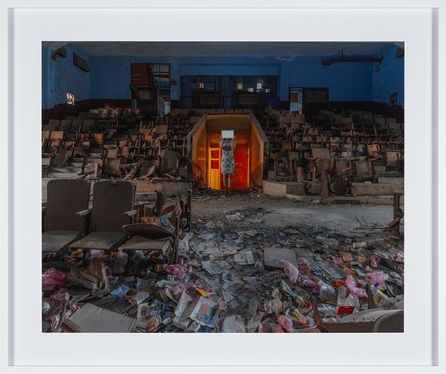 發光體行旅-軍中戲院